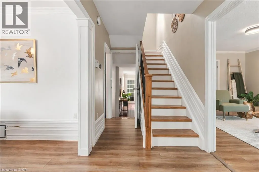 40 VALLEYVIEW Drive