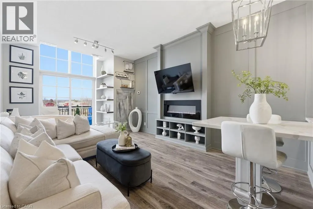 262 DUNDAS Street E Unit# 322 #322