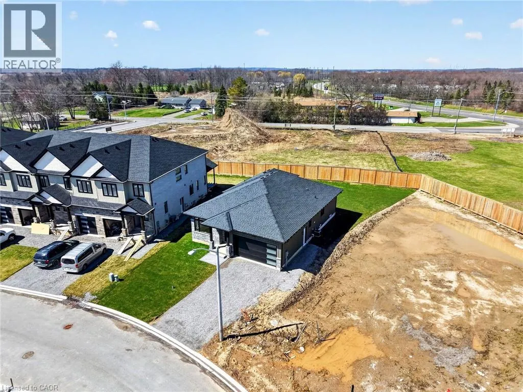 6192 CURLIN Crescent