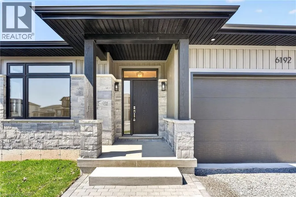 6192 CURLIN Crescent