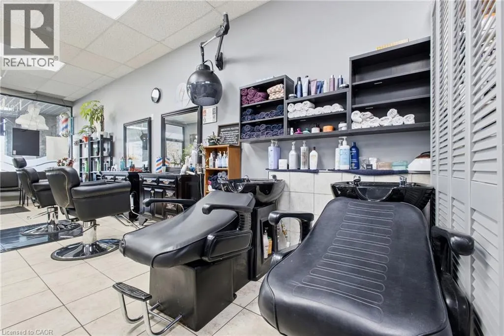 725 OTTAWA Street S Unit# 106 #106