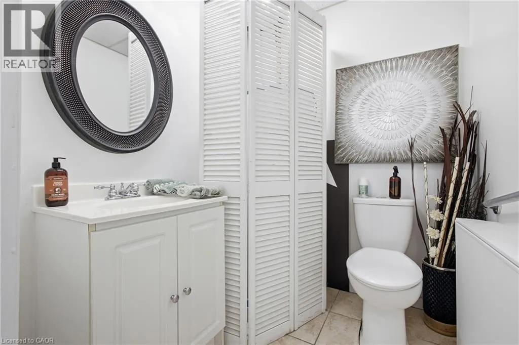 725 OTTAWA Street S Unit# 106 #106