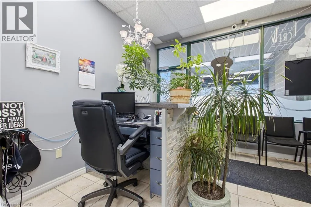 725 OTTAWA Street S Unit# 106 #106