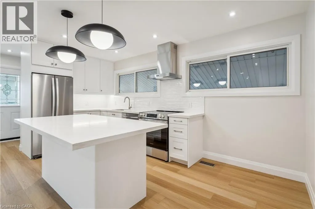 121 TOBY Crescent Unit# Main #Main