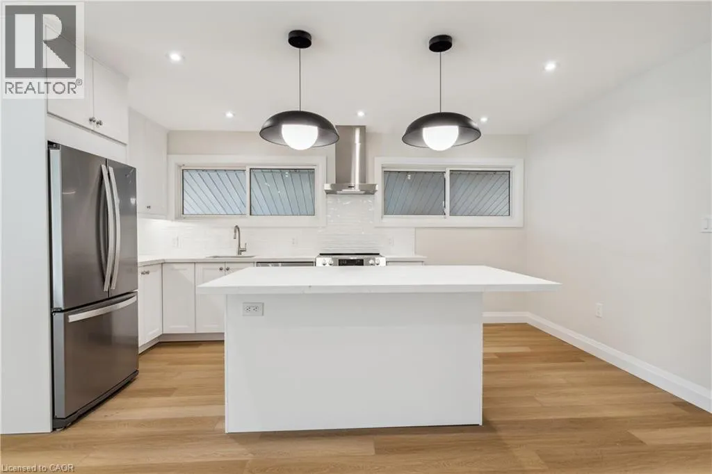 121 TOBY Crescent Unit# Main #Main