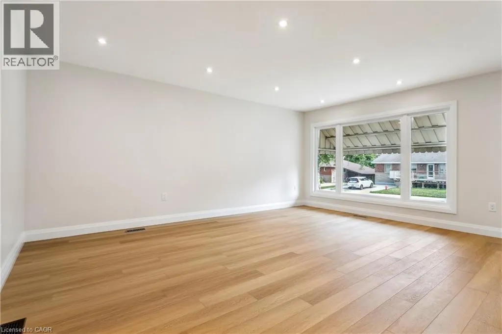 121 TOBY Crescent Unit# Main #Main