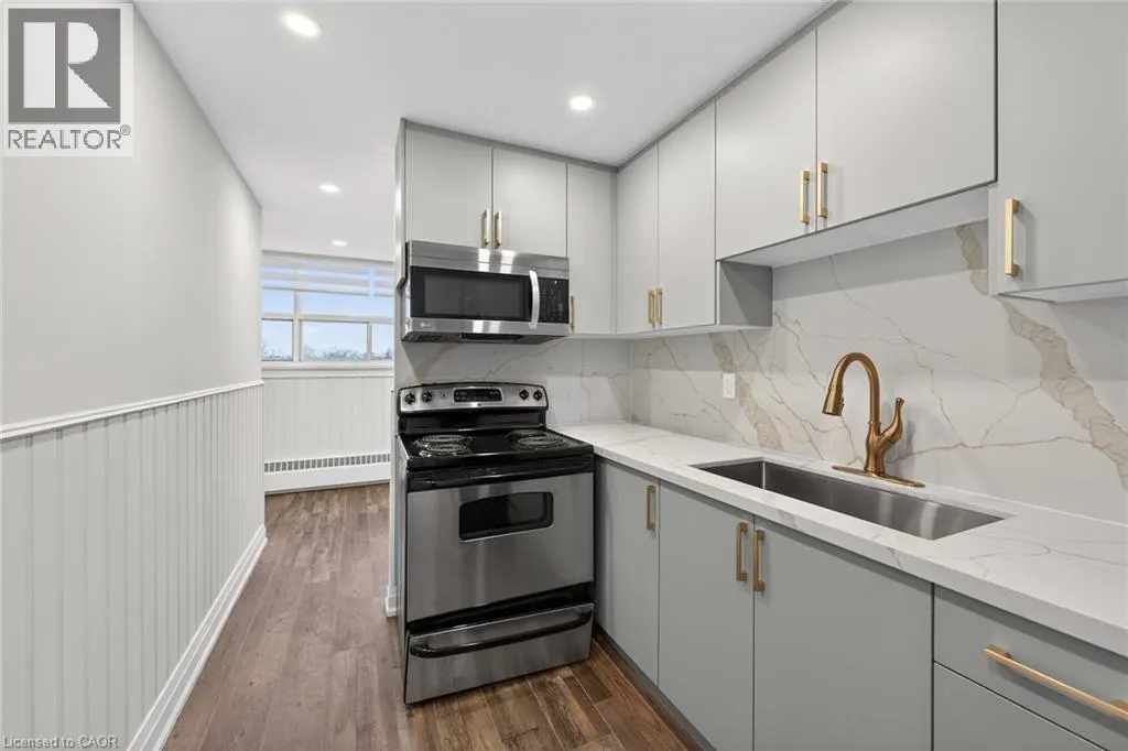 212 KERR Street Unit# 702 #702