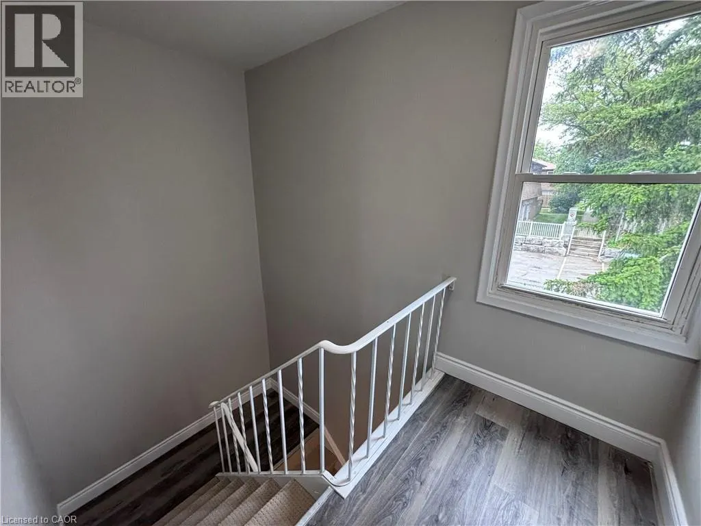 153 W LIMERIDGE Road W Unit# 4 #4