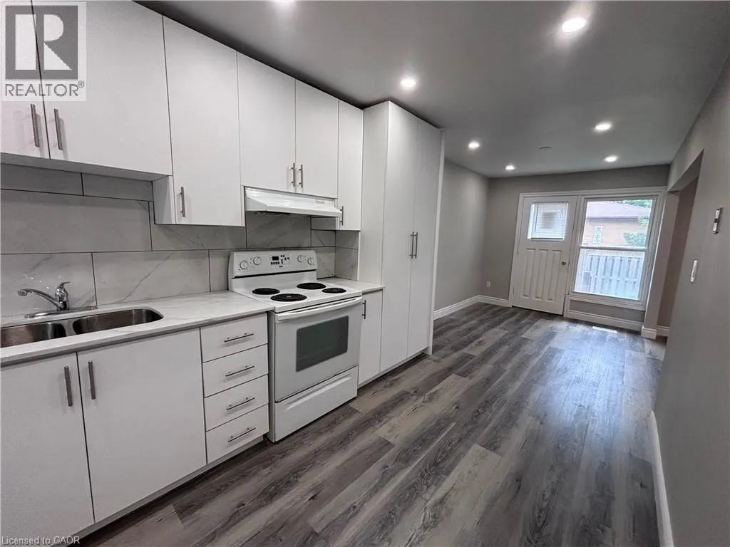 153 W LIMERIDGE Road W Unit# 4 #4
