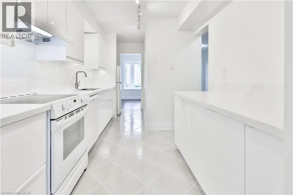 4635 REGENTS Terrace Unit# 2 #2