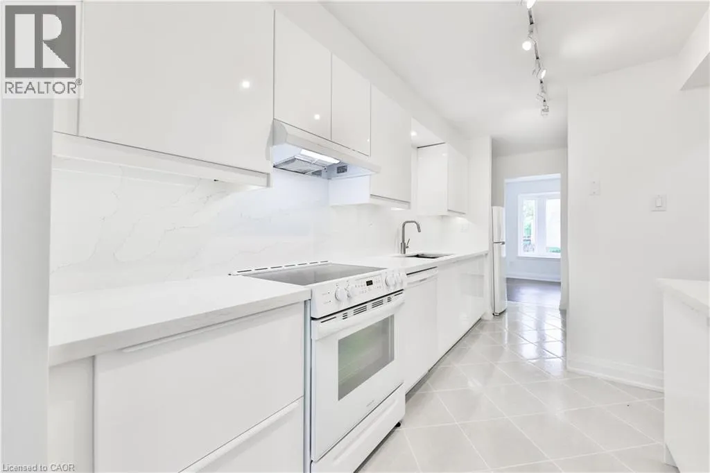 4635 REGENTS Terrace Unit# 2 #2
