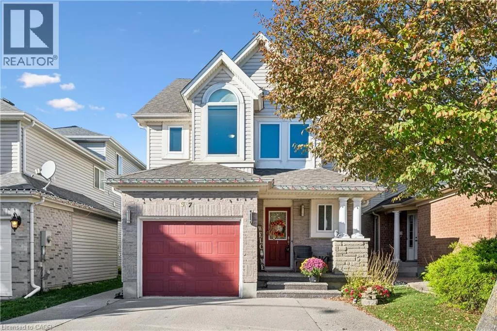 7 KROEGER Crescent