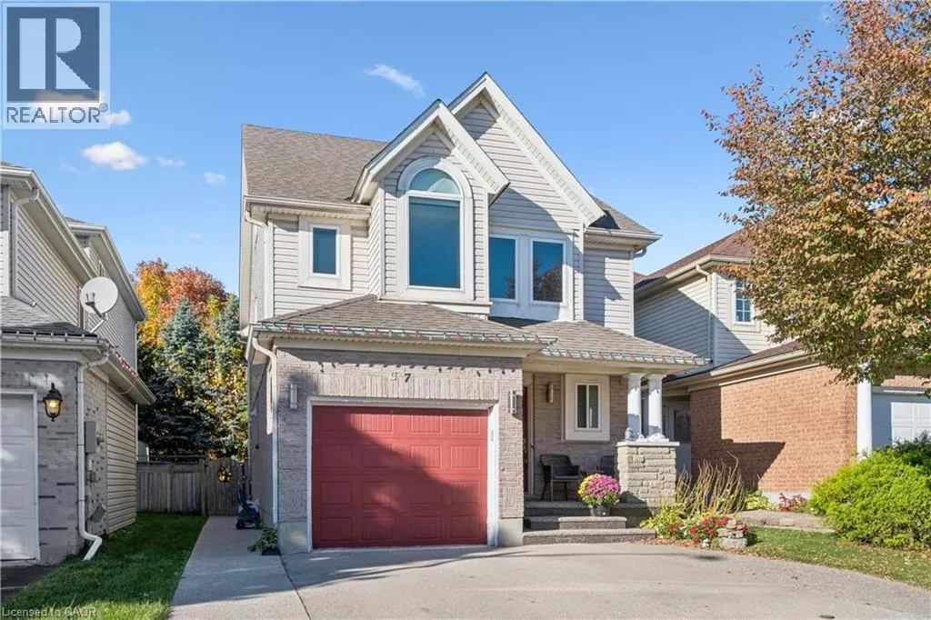 7 KROEGER Crescent