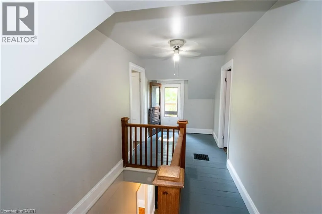820 CEDAR Street