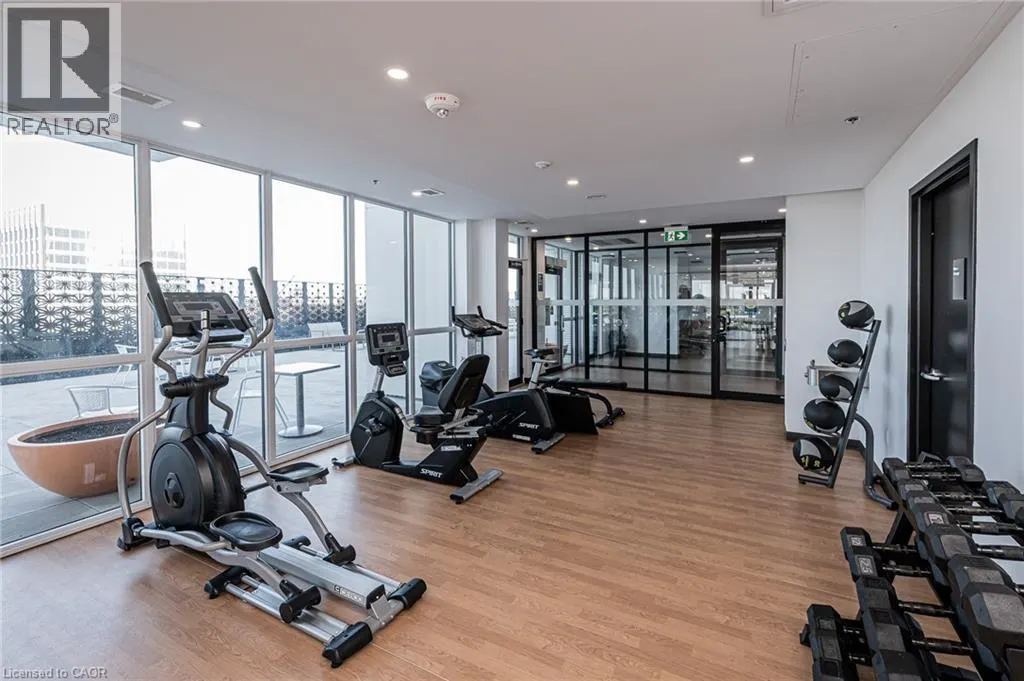 60 CHARLES Street W Unit# 1806 #1806