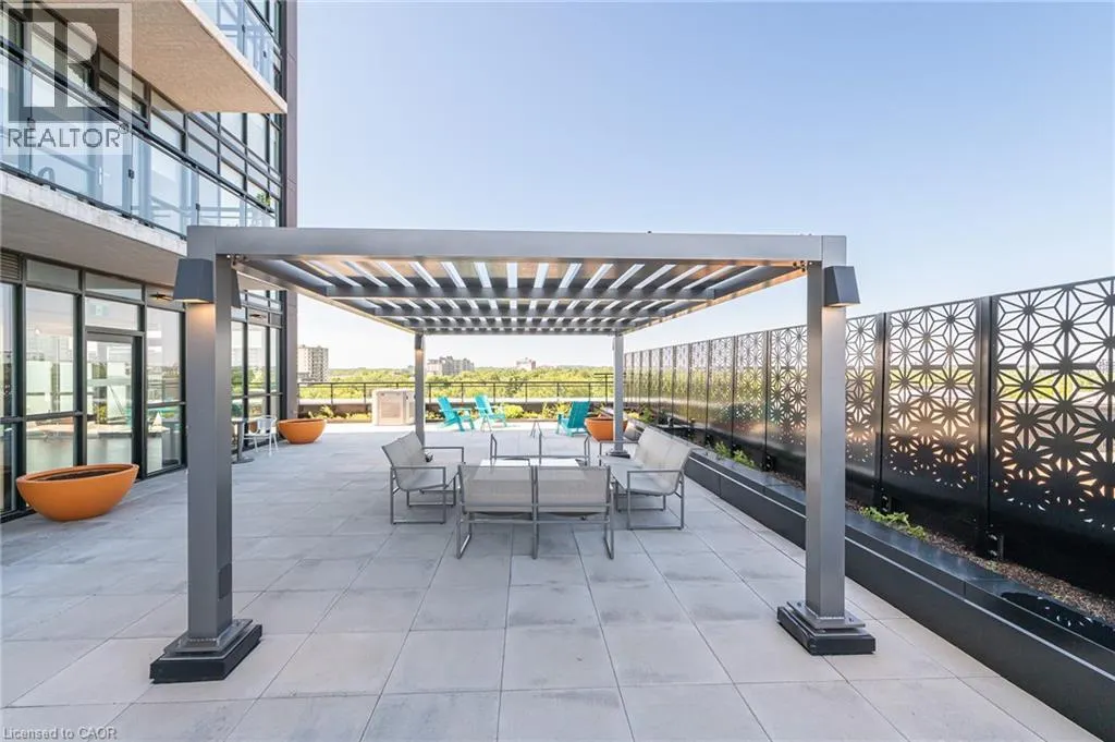 60 CHARLES Street W Unit# 1806 #1806