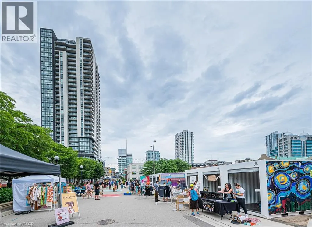 60 CHARLES Street W Unit# 1806 #1806