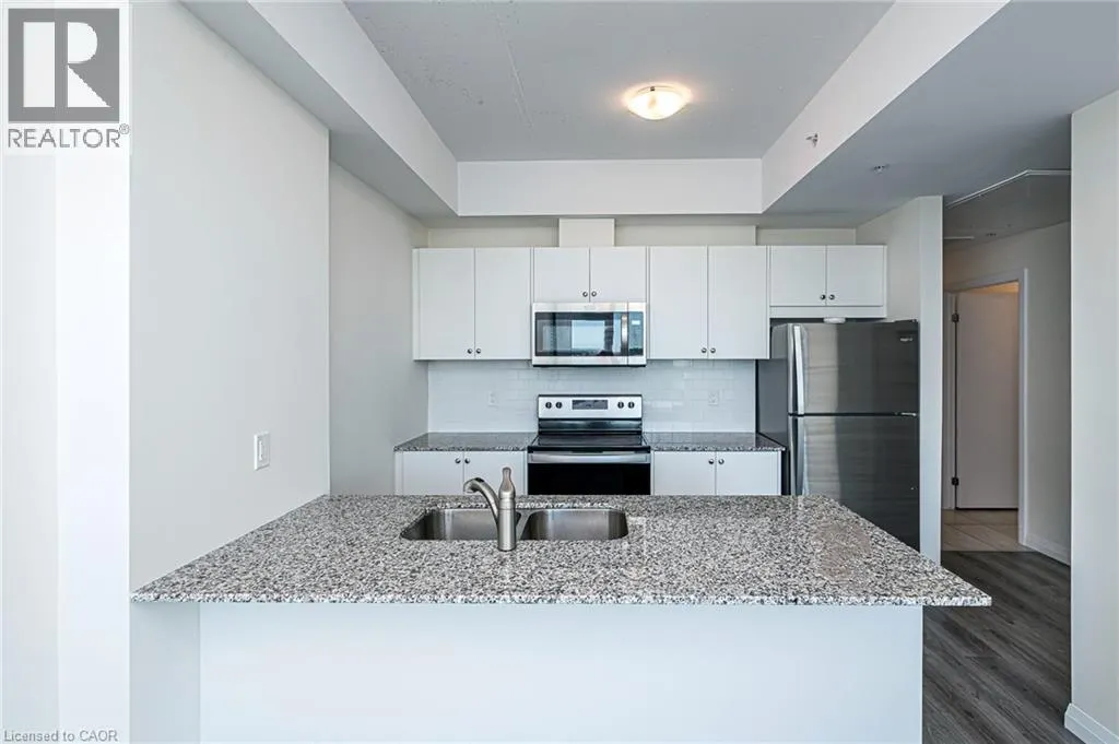 60 CHARLES Street W Unit# 1806 #1806
