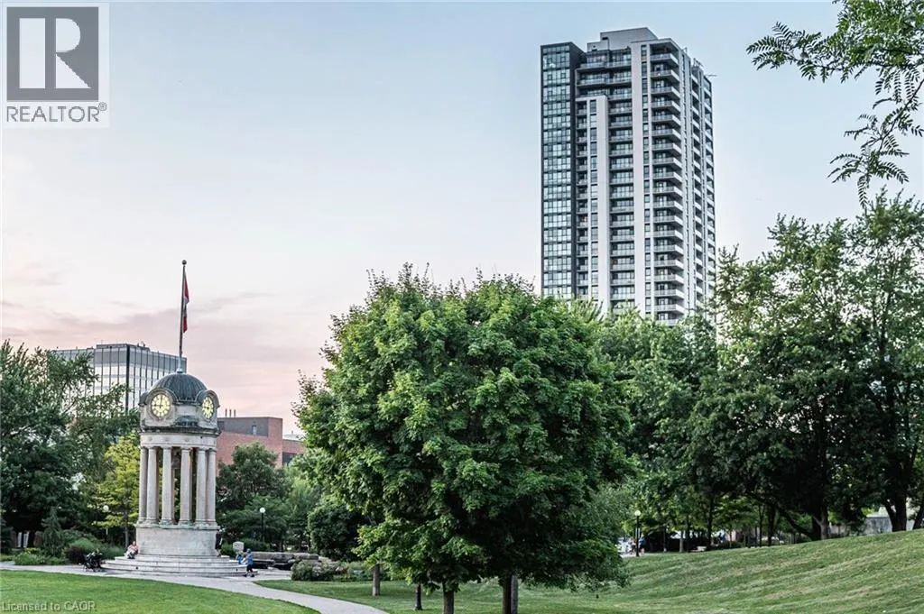 60 CHARLES Street W Unit# 1806 #1806