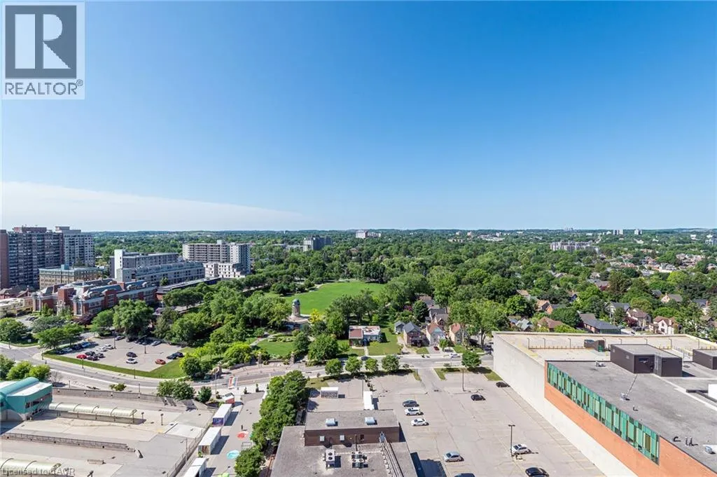 60 CHARLES Street W Unit# 1806 #1806