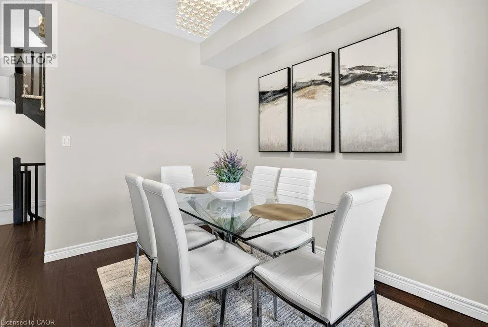 9 BLOOM Crescent