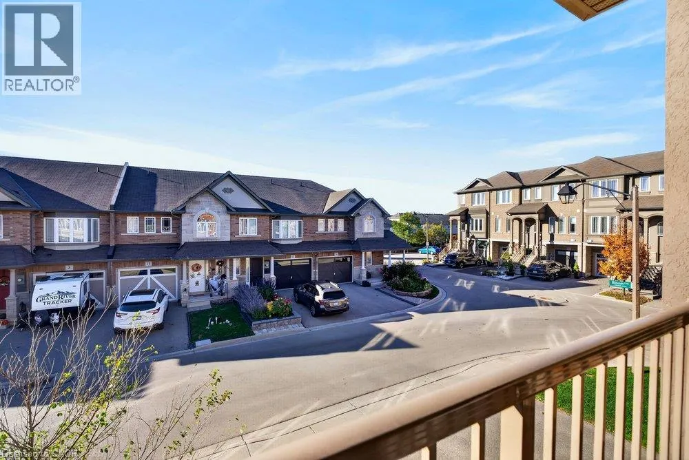 9 BLOOM Crescent