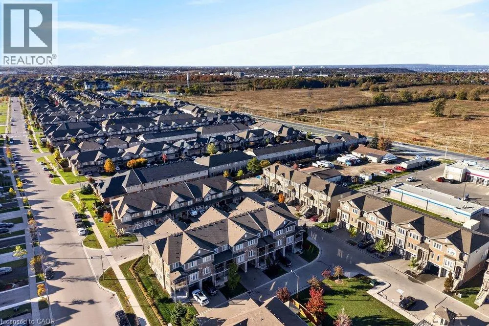 9 BLOOM Crescent