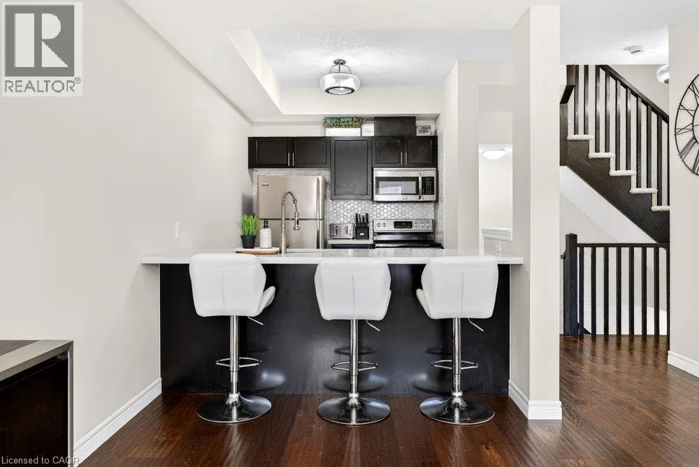 9 BLOOM Crescent