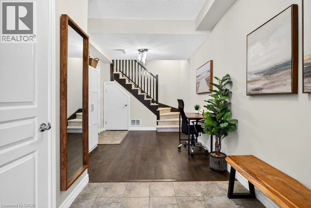 9 BLOOM Crescent