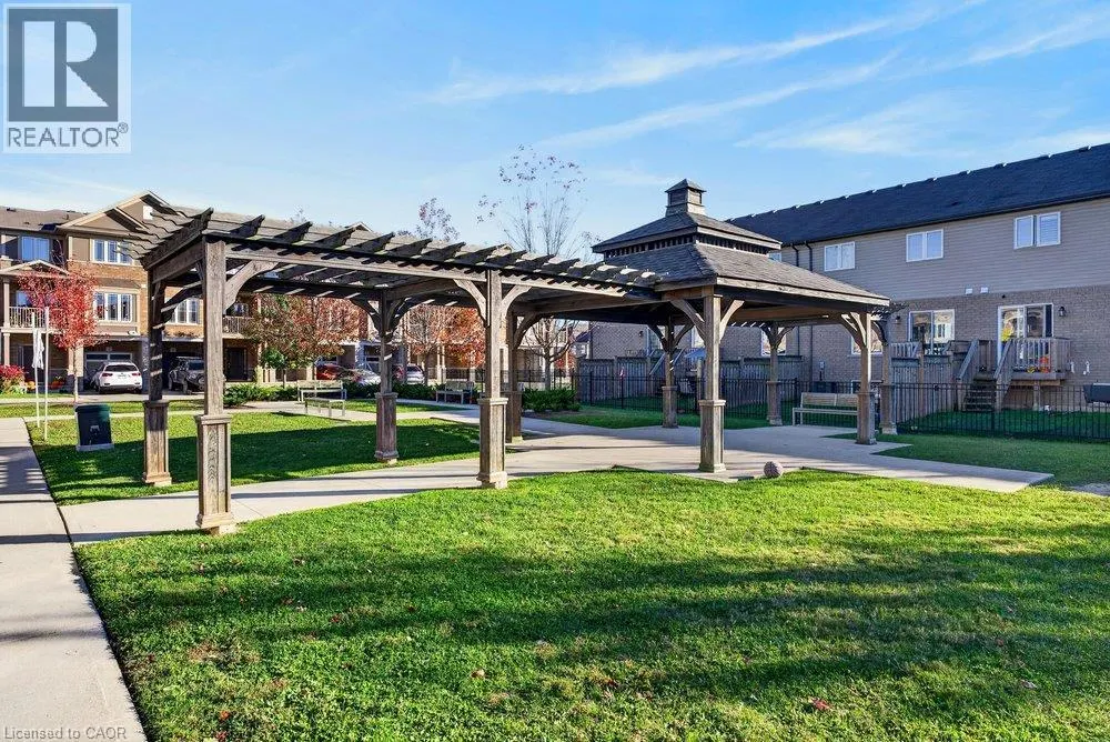 9 BLOOM Crescent