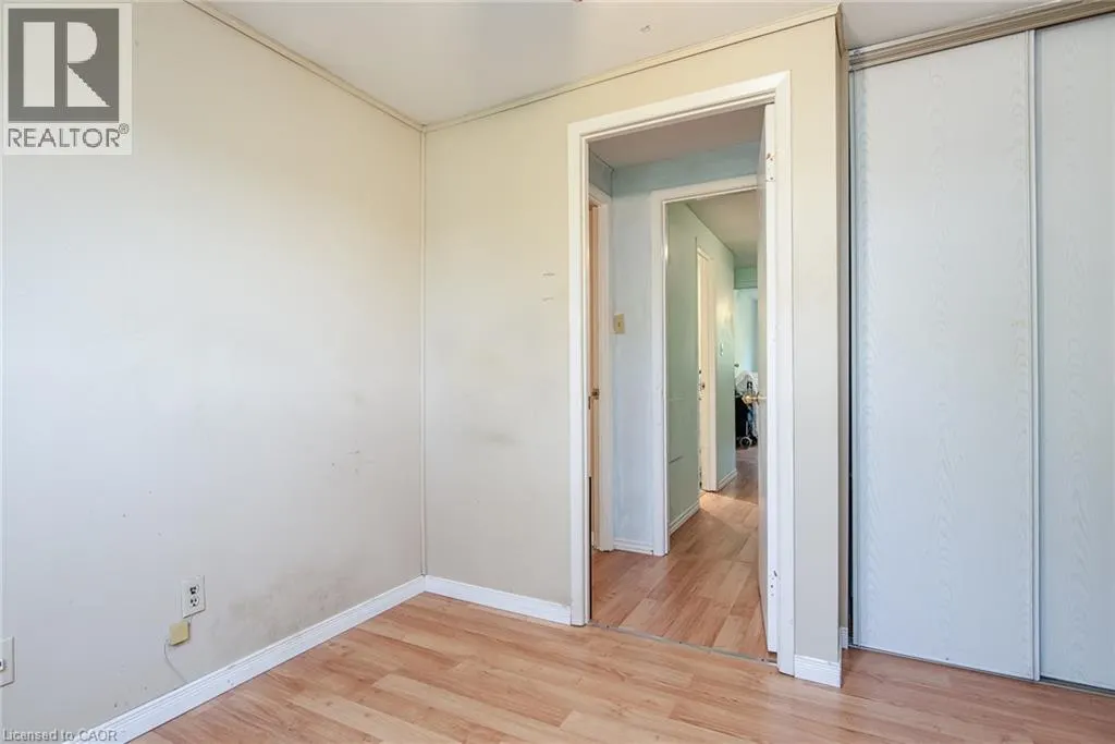 304 BLUEVALE Street N Unit# C #C