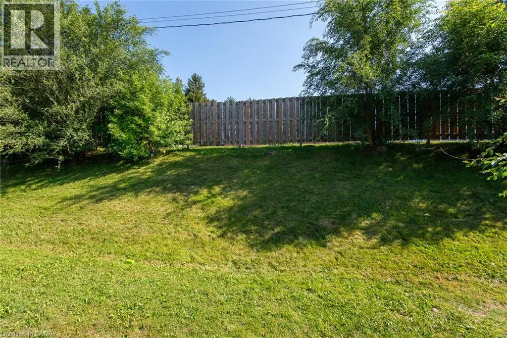 304 BLUEVALE Street N Unit# C #C