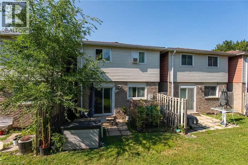 304 BLUEVALE Street N Unit# C #C