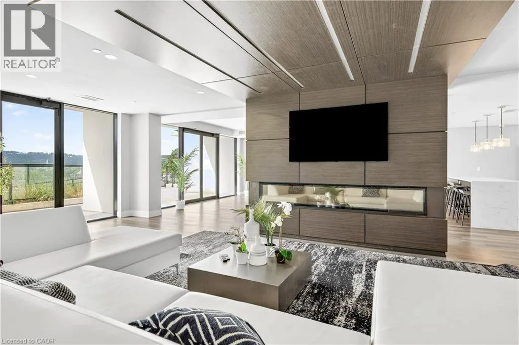 15 QUEEN Street S Unit# 1302 #1302
