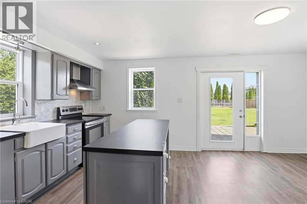 292 MAIN Street W Unit# A #A