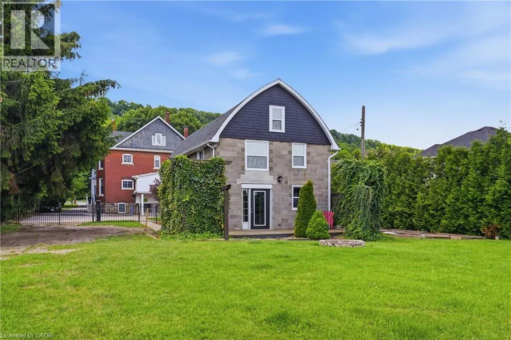 292 MAIN Street W Unit# A #A