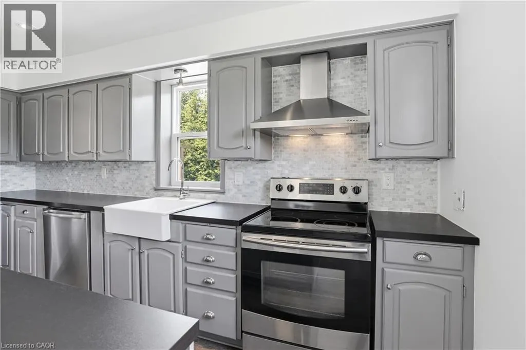 292 MAIN Street W Unit# A #A