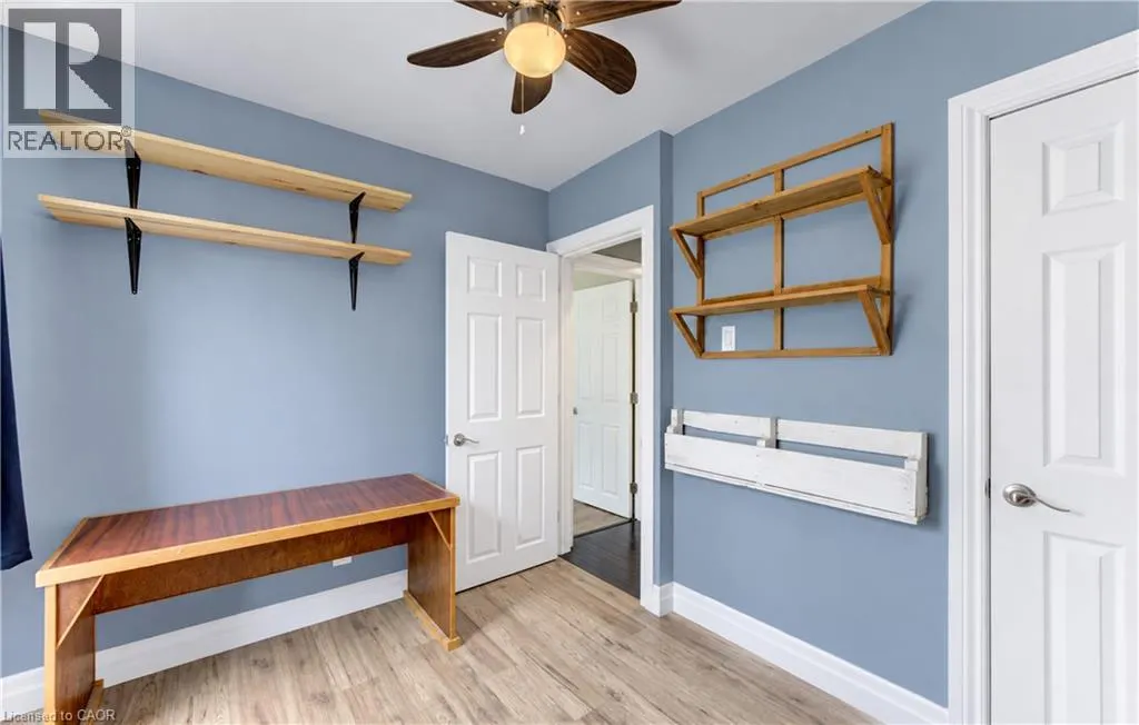 16 SNYDER Avenue S