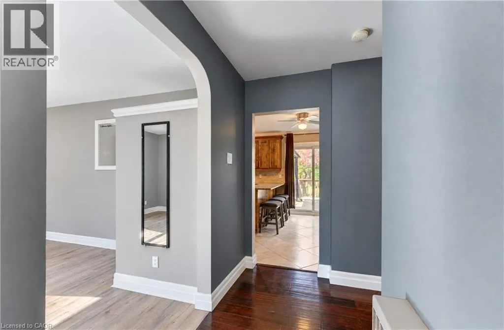 16 SNYDER Avenue S
