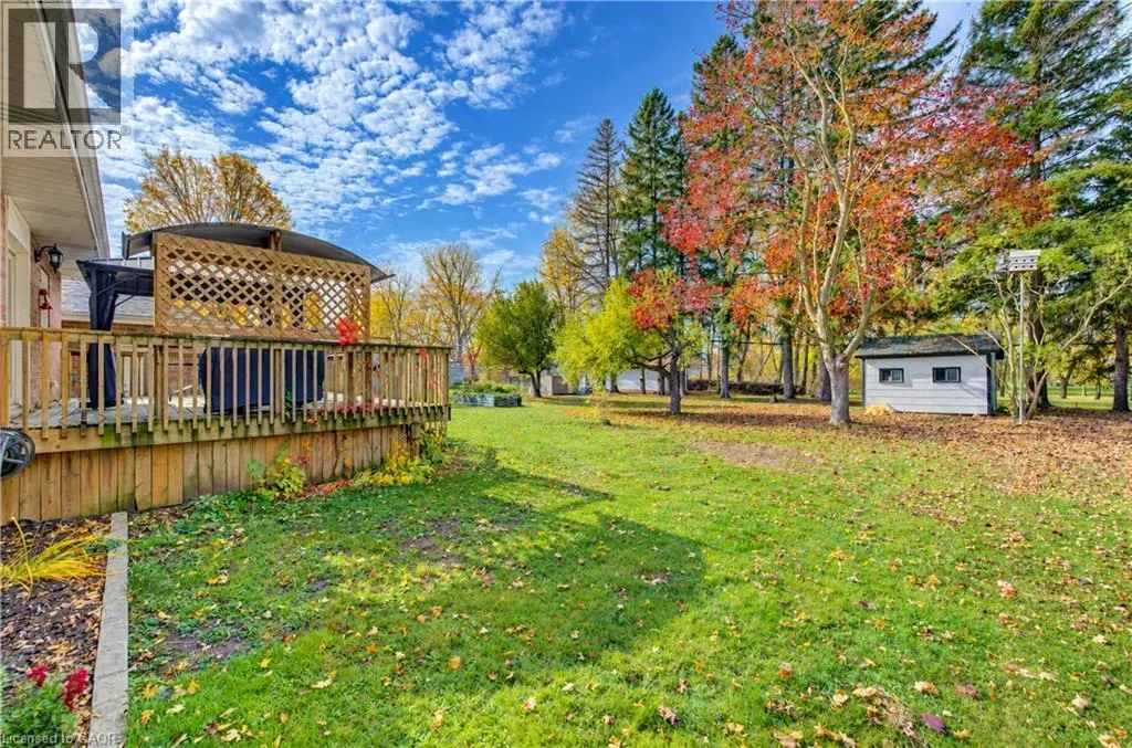 16 SNYDER Avenue S