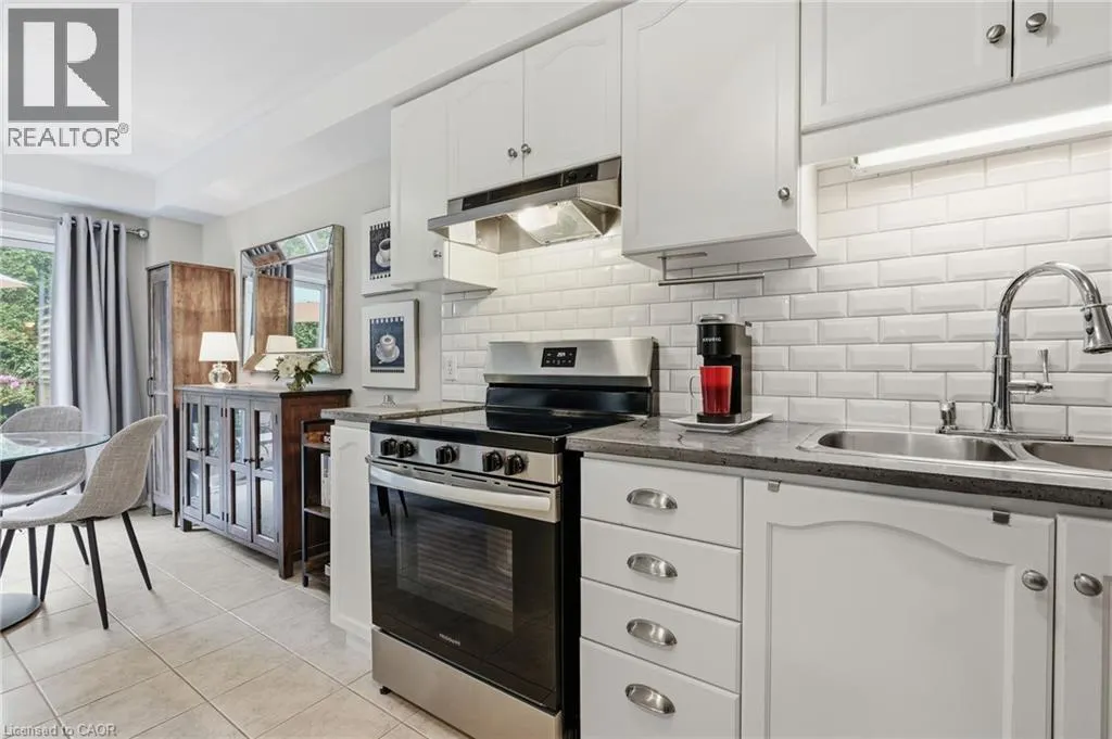 348 HIGHLAND Road W Unit# 7 #7