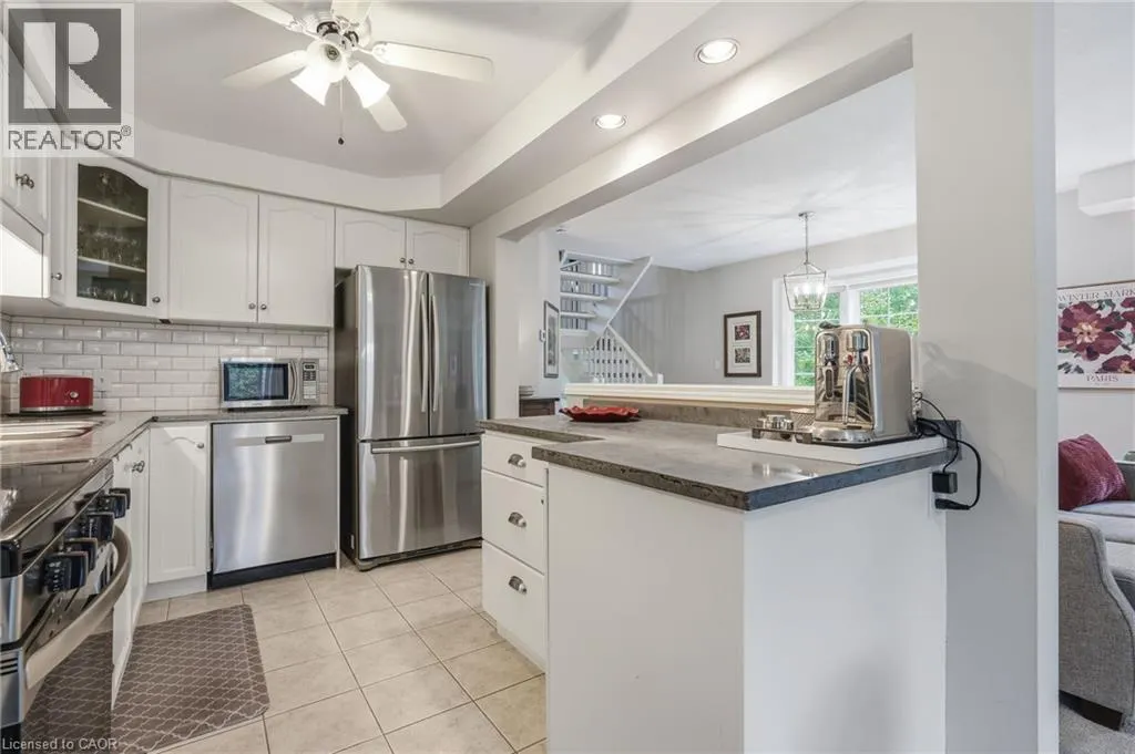 348 HIGHLAND Road W Unit# 7 #7