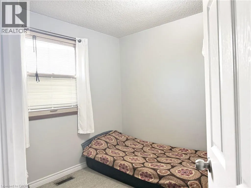 42 SOUTHWOOD Court