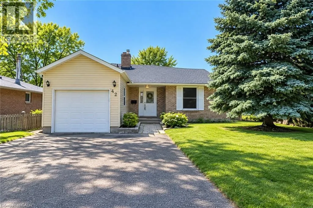 42 SOUTHWOOD Court
