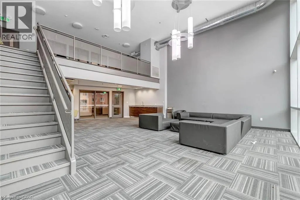 280 LESTER Street Unit# 404 #404