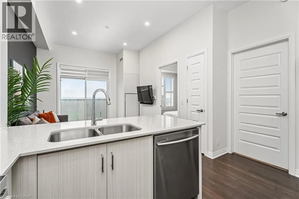 1105 LEGER Way Unit# 627 #627