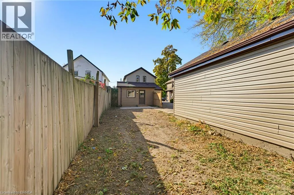 207 WILLIAM Street
