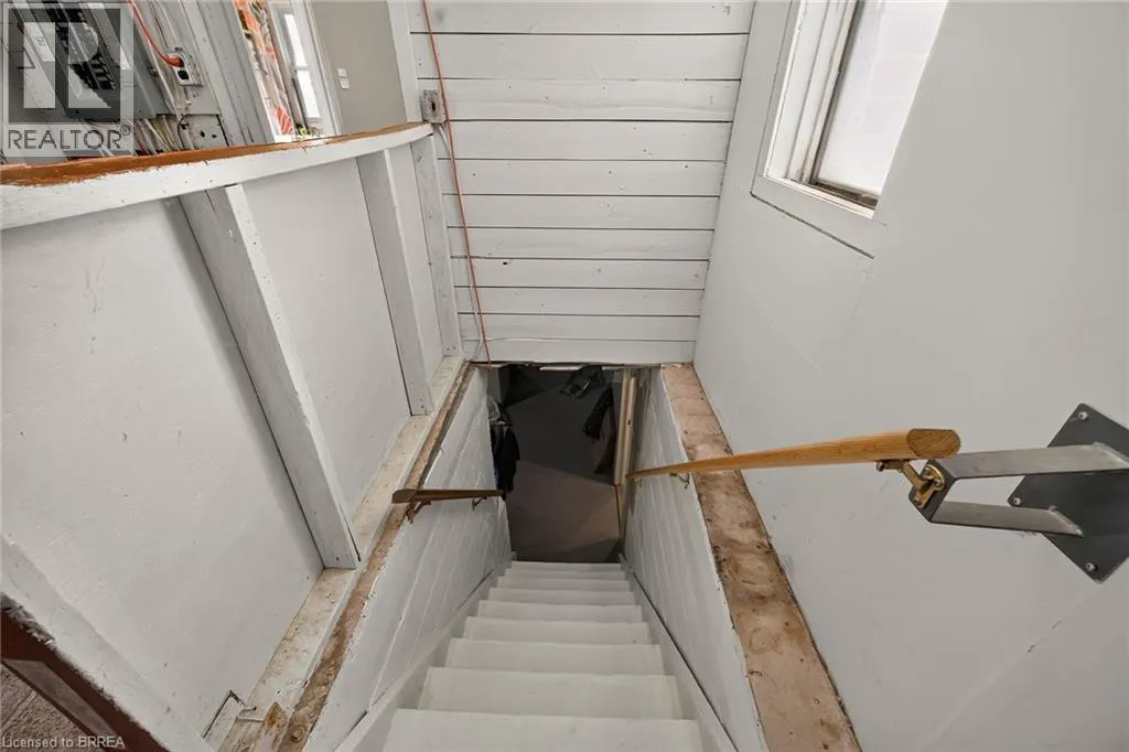 112 WILKES Street