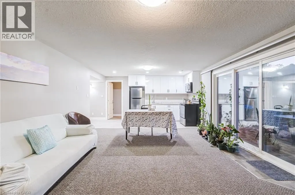 44 LIBERTY Crescent