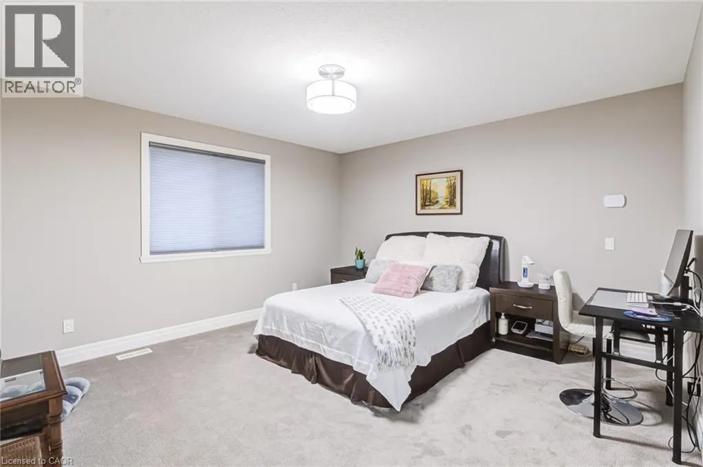 44 LIBERTY Crescent